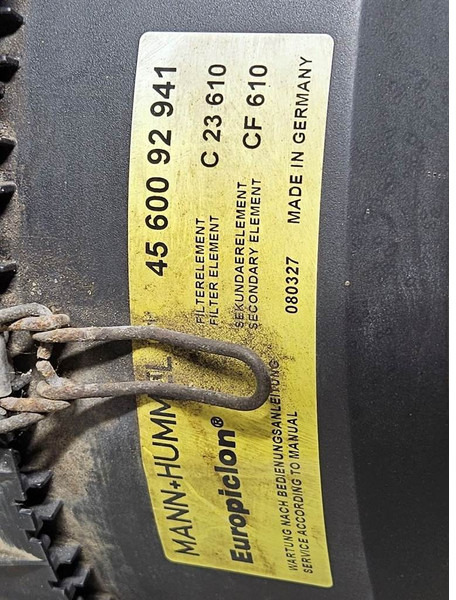 Ahlmann AZ210E-Europiclon 600-Mann+Hummel-Air filter - Mootor - Ehitusmasinad: pilt 5 Ahlmann AZ210E-Europiclon 600-Mann+Hummel-Air filter - Mootor - Ehitusmasinad: pilt 5