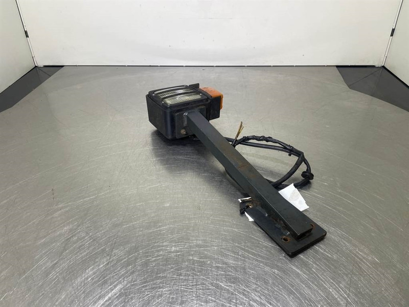 Ahlmann AZ6-4145335O/4193448A-Light/Leuchte/Verlichting - Elektrisüsteem - Ehitusmasinad: pilt 3 Ahlmann AZ6-4145335O/4193448A-Light/Leuchte/Verlichting - Elektrisüsteem - Ehitusmasinad: pilt 3