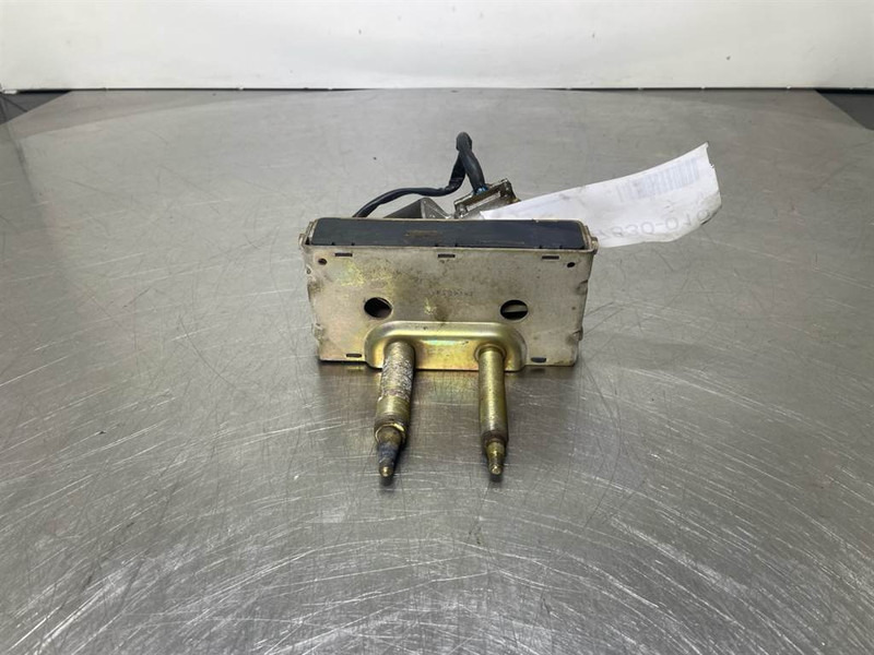 Ahlmann AZ6-4197706A-OSLV 9900153-Wiper motor/Wischermotor - Elektrisüsteem - Ehitusmasinad: pilt 2 Ahlmann AZ6-4197706A-OSLV 9900153-Wiper motor/Wischermotor - Elektrisüsteem - Ehitusmasinad: pilt 2