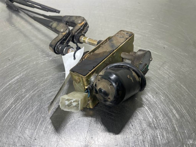 Ahlmann AZ6-4197706A-OSLV 9900153-Wiper motor/Wischermotor - Elektrisüsteem - Ehitusmasinad: pilt 4 Ahlmann AZ6-4197706A-OSLV 9900153-Wiper motor/Wischermotor - Elektrisüsteem - Ehitusmasinad: pilt 4