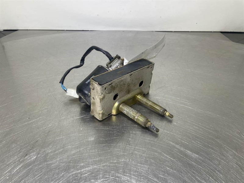 Ahlmann AZ6-4197706A-OSLV 9900153-Wiper motor/Wischermotor - Elektrisüsteem - Ehitusmasinad: pilt 1 Ahlmann AZ6-4197706A-OSLV 9900153-Wiper motor/Wischermotor - Elektrisüsteem - Ehitusmasinad: pilt 1