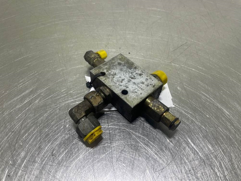 Ahlmann AZ6-Oil Control 084396030320000-Senkbremsventile - Hüdraulika - Ehitusmasinad: pilt 3 Ahlmann AZ6-Oil Control 084396030320000-Senkbremsventile - Hüdraulika - Ehitusmasinad: pilt 3
