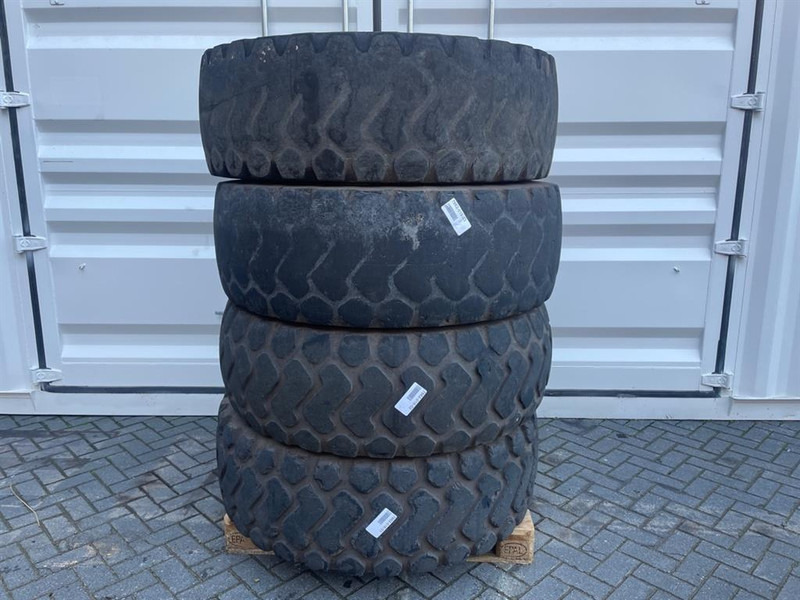Ahlmann -Michelin 17.5R25-Tire/Reifen/Band - Rehvid ja veljed - Ehitusmasinad: pilt 1 Ahlmann -Michelin 17.5R25-Tire/Reifen/Band - Rehvid ja veljed - Ehitusmasinad: pilt 1