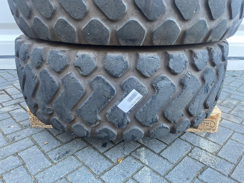 Ahlmann -Michelin 17.5R25-Tire/Reifen/Band - Rehvid ja veljed - Ehitusmasinad: pilt 2 Ahlmann -Michelin 17.5R25-Tire/Reifen/Band - Rehvid ja veljed - Ehitusmasinad: pilt 2