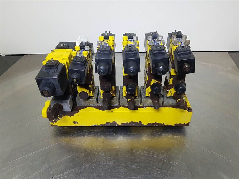 Aron AD06203 - Valve/Ventile/Ventiel - Hüdraulika - Ehitusmasinad: pilt 4 Aron AD06203 - Valve/Ventile/Ventiel - Hüdraulika - Ehitusmasinad: pilt 4