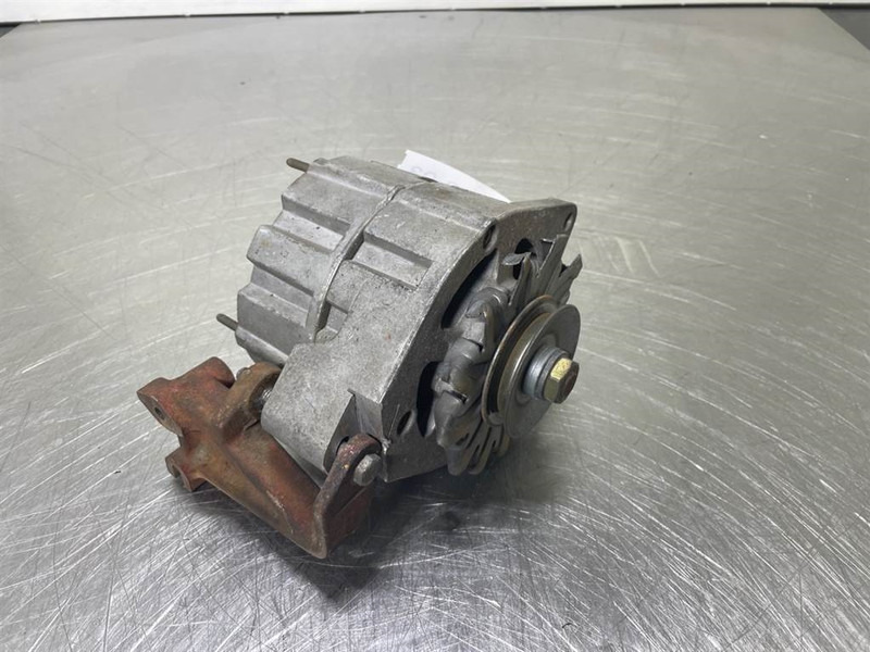 Bosch 0120488208-28V 35A-Alternator/Lichtmaschine/Dynamo - Mootor - Ehitusmasinad: pilt 2 Bosch 0120488208-28V 35A-Alternator/Lichtmaschine/Dynamo - Mootor - Ehitusmasinad: pilt 2