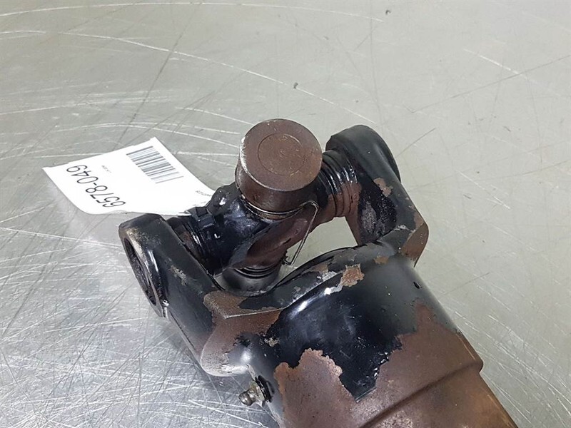 Case 621D - Propshaft/Gelenkwelle/Cardanas - Telg ja varuosad - Ehitusmasinad: pilt 3 Case 621D - Propshaft/Gelenkwelle/Cardanas - Telg ja varuosad - Ehitusmasinad: pilt 3