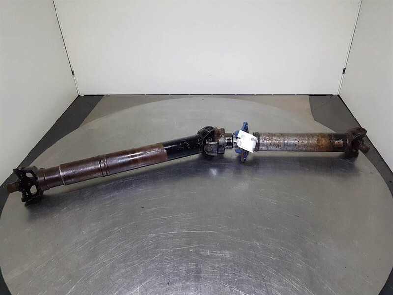 Case 621D - Propshaft/Gelenkwelle/Cardanas - Telg ja varuosad - Ehitusmasinad: pilt 1 Case 621D - Propshaft/Gelenkwelle/Cardanas - Telg ja varuosad - Ehitusmasinad: pilt 1