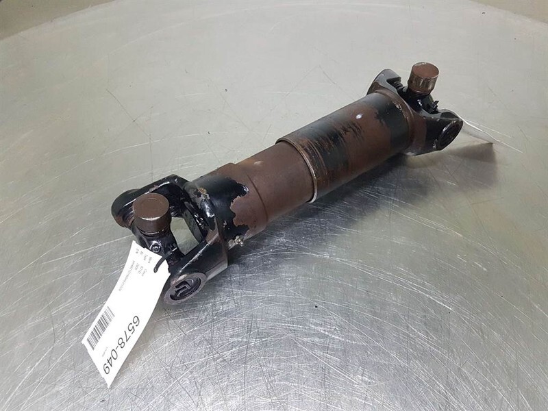 Case 621D - Propshaft/Gelenkwelle/Cardanas - Telg ja varuosad - Ehitusmasinad: pilt 2 Case 621D - Propshaft/Gelenkwelle/Cardanas - Telg ja varuosad - Ehitusmasinad: pilt 2
