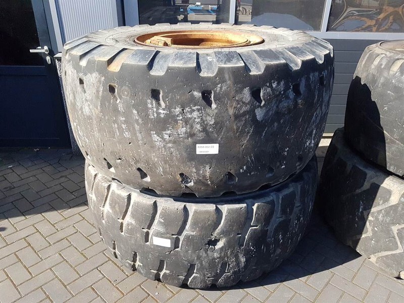 Case 921C-Michelin 26.5R25-Tire/Reifen/Band - Rehvid ja veljed - Ehitusmasinad: pilt 4 Case 921C-Michelin 26.5R25-Tire/Reifen/Band - Rehvid ja veljed - Ehitusmasinad: pilt 4