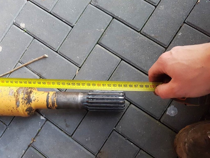 Case 921C - Propshaft/Gelenkwelle/Cardanas - Telg ja varuosad - Ehitusmasinad: pilt 5 Case 921C - Propshaft/Gelenkwelle/Cardanas - Telg ja varuosad - Ehitusmasinad: pilt 5