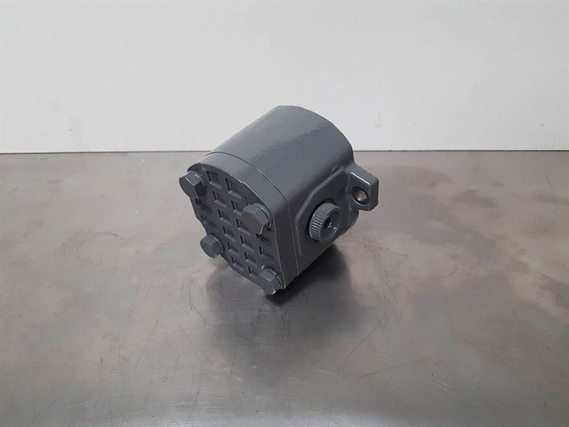 Case CX55-Kobelco SK 55-AP2D25-Gearpump/Zahnradpumpe - Hüdraulika - Ehitusmasinad: pilt 3 Case CX55-Kobelco SK 55-AP2D25-Gearpump/Zahnradpumpe - Hüdraulika - Ehitusmasinad: pilt 3