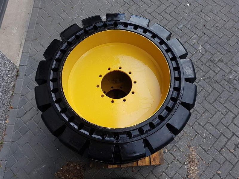 Cat 910/914 - 447-1131 - Tyre/Reifen/Band - Rehvid ja veljed - Ehitusmasinad: pilt 4 Cat 910/914 - 447-1131 - Tyre/Reifen/Band - Rehvid ja veljed - Ehitusmasinad: pilt 4