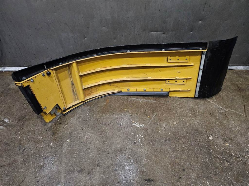 Cat - Rear mud guard/Kotfluegel/Spatbord - Raam/ Konstruktsioon - Ehitusmasinad: pilt 5 Cat - Rear mud guard/Kotfluegel/Spatbord - Raam/ Konstruktsioon - Ehitusmasinad: pilt 5