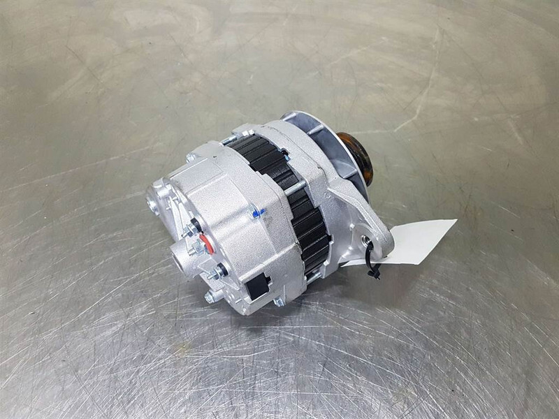 Cummins QSB5.9C-24V 70A-Alternator/Lichtmaschine/Dynamo - Mootor - Ehitusmasinad: pilt 4 Cummins QSB5.9C-24V 70A-Alternator/Lichtmaschine/Dynamo - Mootor - Ehitusmasinad: pilt 4