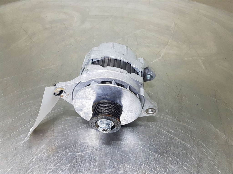 Cummins QSB5.9C-24V 70A-Alternator/Lichtmaschine/Dynamo - Mootor - Ehitusmasinad: pilt 3 Cummins QSB5.9C-24V 70A-Alternator/Lichtmaschine/Dynamo - Mootor - Ehitusmasinad: pilt 3