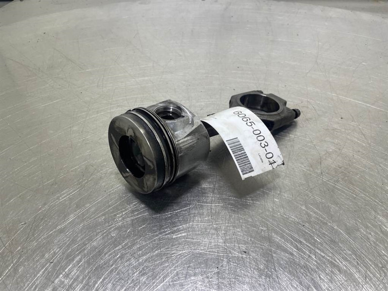 Deutz TD2011L04I - Piston/Kolben/Zuiger - Mootor - Ehitusmasinad: pilt 1 Deutz TD2011L04I - Piston/Kolben/Zuiger - Mootor - Ehitusmasinad: pilt 1