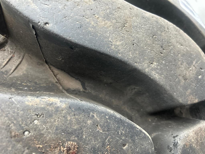 Hitachi ZW150PL-Michelin 20.5-R25-Tire/Reifen/Band - Rehvid ja veljed - Ehitusmasinad: pilt 2 Hitachi ZW150PL-Michelin 20.5-R25-Tire/Reifen/Band - Rehvid ja veljed - Ehitusmasinad: pilt 2