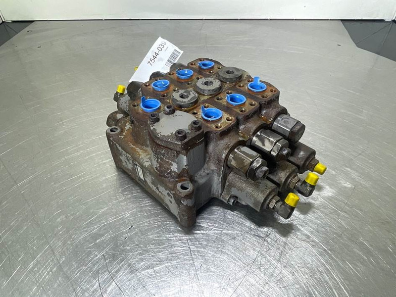 Hyundai HL757-7A-31LD-00030-WA28D7D7F1-57-Valve/Ventile - Hüdraulika - Ehitusmasinad: pilt 3 Hyundai HL757-7A-31LD-00030-WA28D7D7F1-57-Valve/Ventile - Hüdraulika - Ehitusmasinad: pilt 3