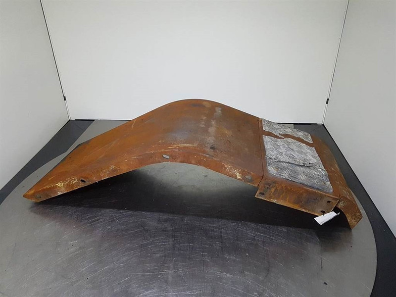 JCB 426E AGRI HT - Mud guard/Kotfluegel/Spatbord - Raam/ Konstruktsioon - Ehitusmasinad: pilt 2 JCB 426E AGRI HT - Mud guard/Kotfluegel/Spatbord - Raam/ Konstruktsioon - Ehitusmasinad: pilt 2