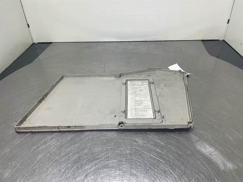 Liebherr A316-9210770-Dashboard/Console/Konsole - Kabiin ja interjöör - Ehitusmasinad: pilt 3 Liebherr A316-9210770-Dashboard/Console/Konsole - Kabiin ja interjöör - Ehitusmasinad: pilt 3
