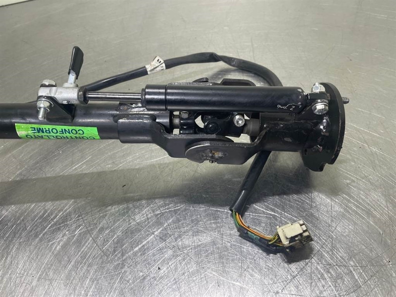 Liebherr A316-9906894/7024149-Steering wheel/Lenkrad/Stuur - Kabiin ja interjöör - Ehitusmasinad: pilt 4 Liebherr A316-9906894/7024149-Steering wheel/Lenkrad/Stuur - Kabiin ja interjöör - Ehitusmasinad: pilt 4