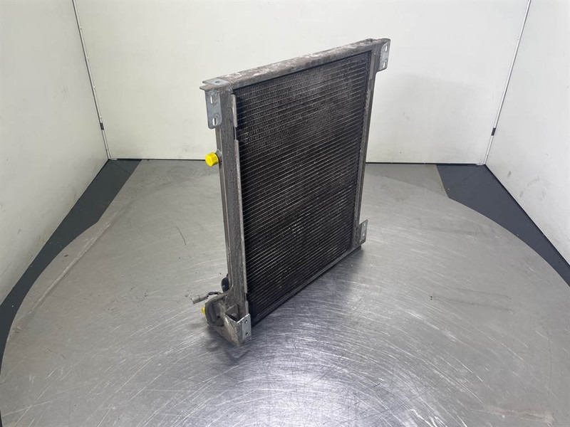Liebherr LH24M-10813515-Airco condenser/Klimakondensator/ - Raam/ Konstruktsioon - Ehitusmasinad: pilt 5 Liebherr LH24M-10813515-Airco condenser/Klimakondensator/ - Raam/ Konstruktsioon - Ehitusmasinad: pilt 5