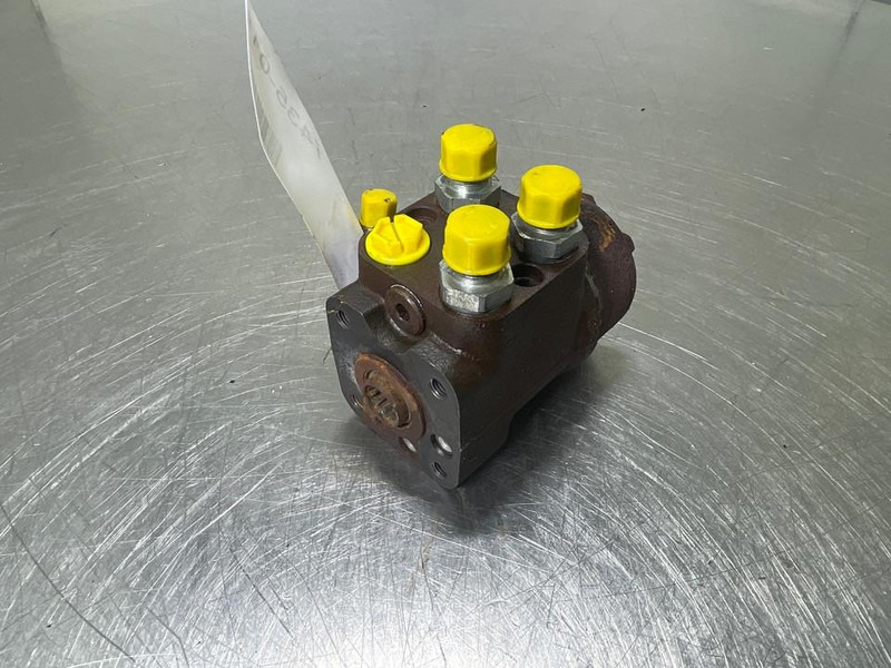 MAGNI RTH5.30-Danfoss OSPF200LS-Steering unit/Orbitrol - Hüdraulika - Ehitusmasinad: pilt 1 MAGNI RTH5.30-Danfoss OSPF200LS-Steering unit/Orbitrol - Hüdraulika - Ehitusmasinad: pilt 1