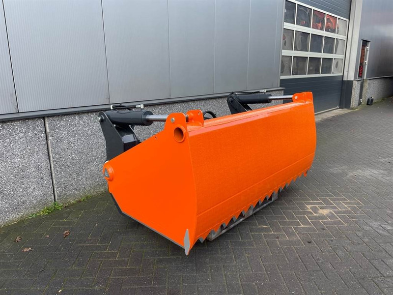 MAMMUT SC220M - Silage cutter/Silageschneider/Kuilhapper - Siloseadmed: pilt 2 MAMMUT SC220M - Silage cutter/Silageschneider/Kuilhapper - Siloseadmed: pilt 2