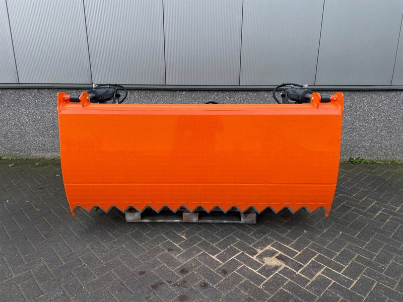 MAMMUT SC220M - Silage cutter/Silageschneider/Kuilhapper - Siloseadmed: pilt 1 MAMMUT SC220M - Silage cutter/Silageschneider/Kuilhapper - Siloseadmed: pilt 1