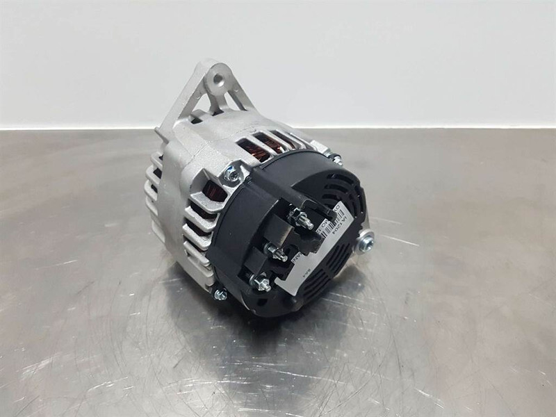 Manitou 12V 80A - Alternator/Lichtmaschine/Dynamo - Mootor - Ehitusmasinad: pilt 4 Manitou 12V 80A - Alternator/Lichtmaschine/Dynamo - Mootor - Ehitusmasinad: pilt 4