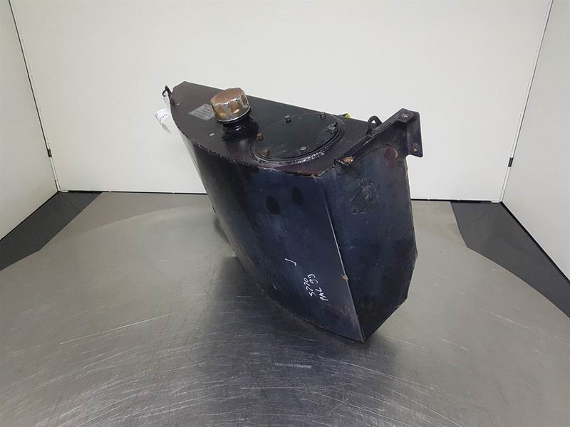 Manitou 160ATJ - Tank/Behälter/Reservoir - Hüdraulika - Ehitusmasinad: pilt 2 Manitou 160ATJ - Tank/Behälter/Reservoir - Hüdraulika - Ehitusmasinad: pilt 2