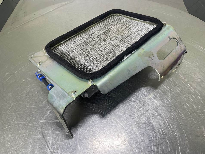 Raam/ Konstruktsioon - Ehitusmasinad Mecalac 12MTX-5370437-Airco condenser/Klimakondensator: pilt 7