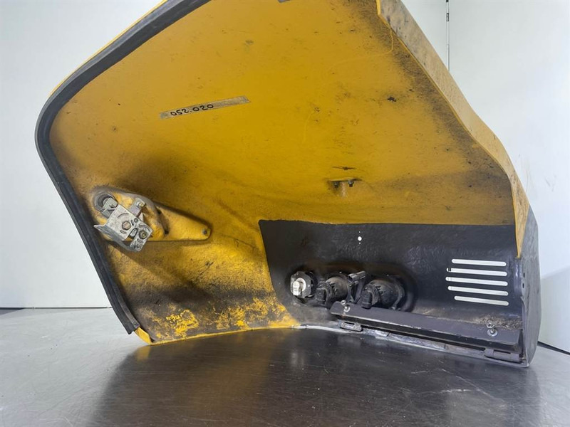 Mecalac 12MTX-5381157-Hood/Haube/Kap - Raam/ Konstruktsioon - Ehitusmasinad: pilt 4 Mecalac 12MTX-5381157-Hood/Haube/Kap - Raam/ Konstruktsioon - Ehitusmasinad: pilt 4