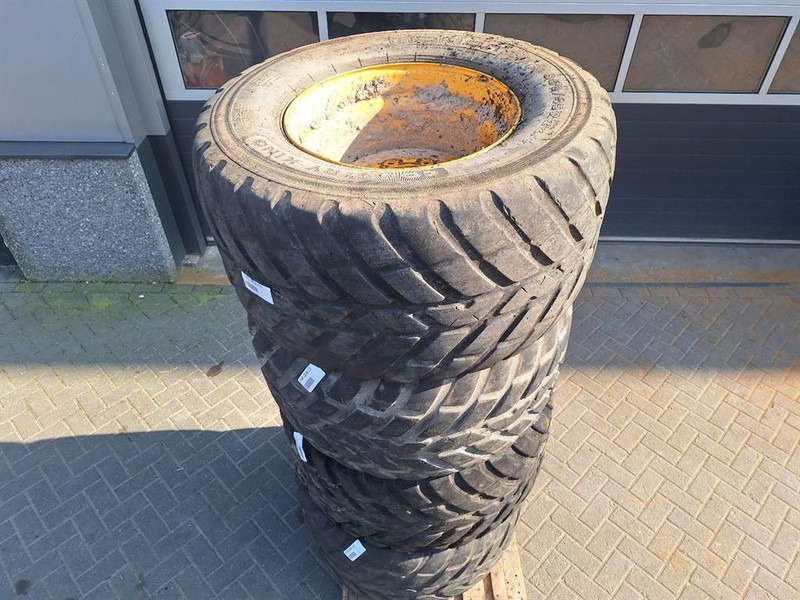 Mecalac 12MTX-Nokian 560/45R22.5-Tire/Reifen/Band - Rehvid ja veljed - Ehitusmasinad: pilt 3 Mecalac 12MTX-Nokian 560/45R22.5-Tire/Reifen/Band - Rehvid ja veljed - Ehitusmasinad: pilt 3