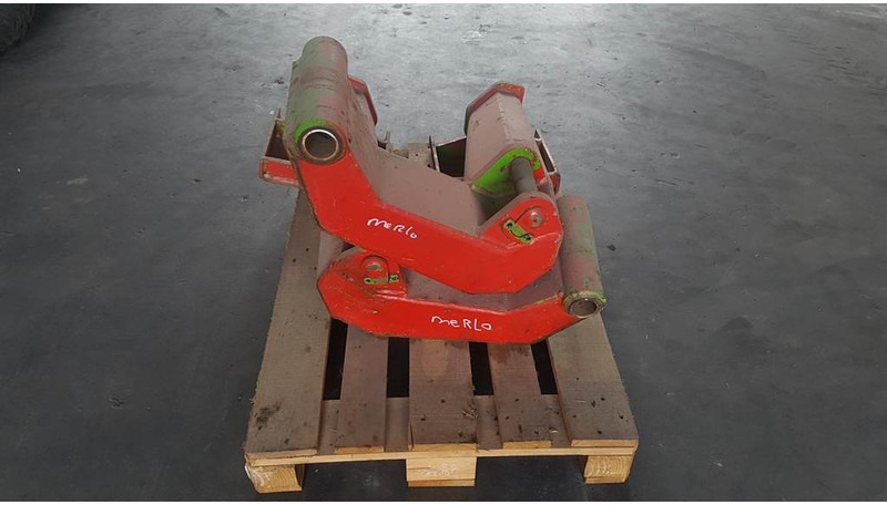 Merlo P 35 - Outrigger/Pratzen/Stempelpoot - Raam/ Konstruktsioon: pilt 4 Merlo P 35 - Outrigger/Pratzen/Stempelpoot - Raam/ Konstruktsioon: pilt 4