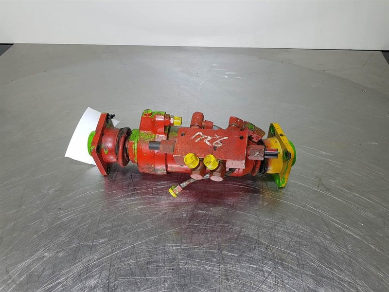 Merlo P35-13EVS - Steering cylinder/Lenkzylinder - Hüdraulika: pilt 1 Merlo P35-13EVS - Steering cylinder/Lenkzylinder - Hüdraulika: pilt 1
