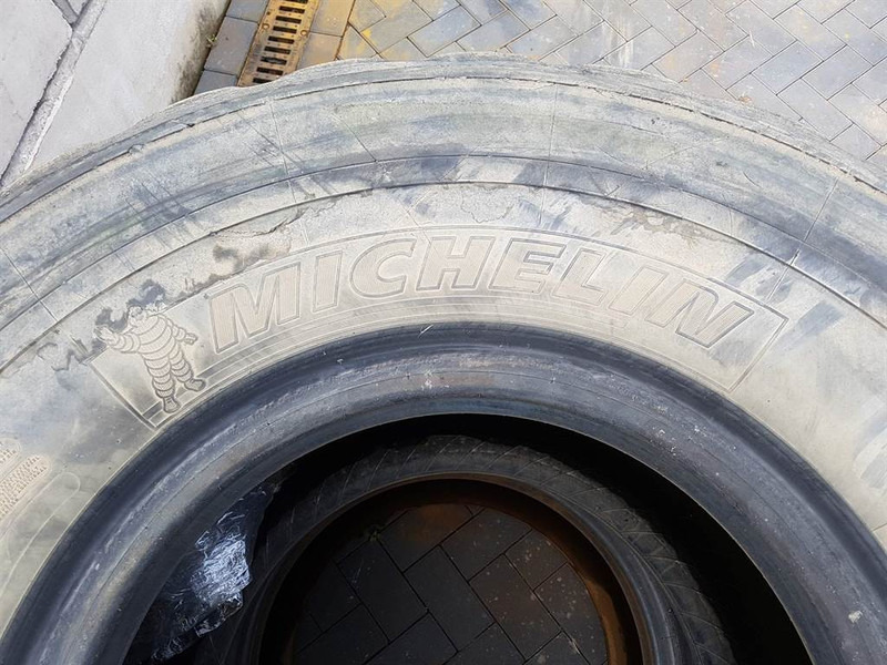 Michelin 600/65R25 - Tyre/Reifen/Band - Rehv - Ehitusmasinad: pilt 3 Michelin 600/65R25 - Tyre/Reifen/Band - Rehv - Ehitusmasinad: pilt 3