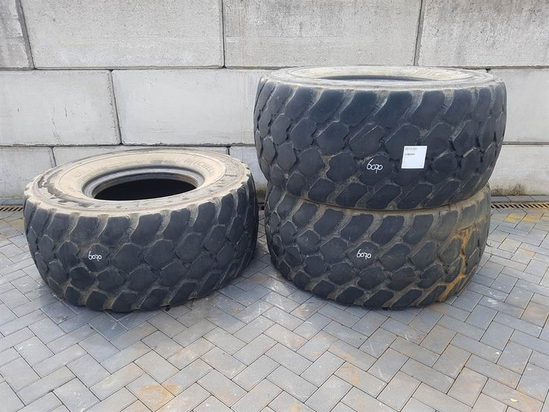 Michelin 600/65R25 - Tyre/Reifen/Band - Rehv - Ehitusmasinad: pilt 1 Michelin 600/65R25 - Tyre/Reifen/Band - Rehv - Ehitusmasinad: pilt 1