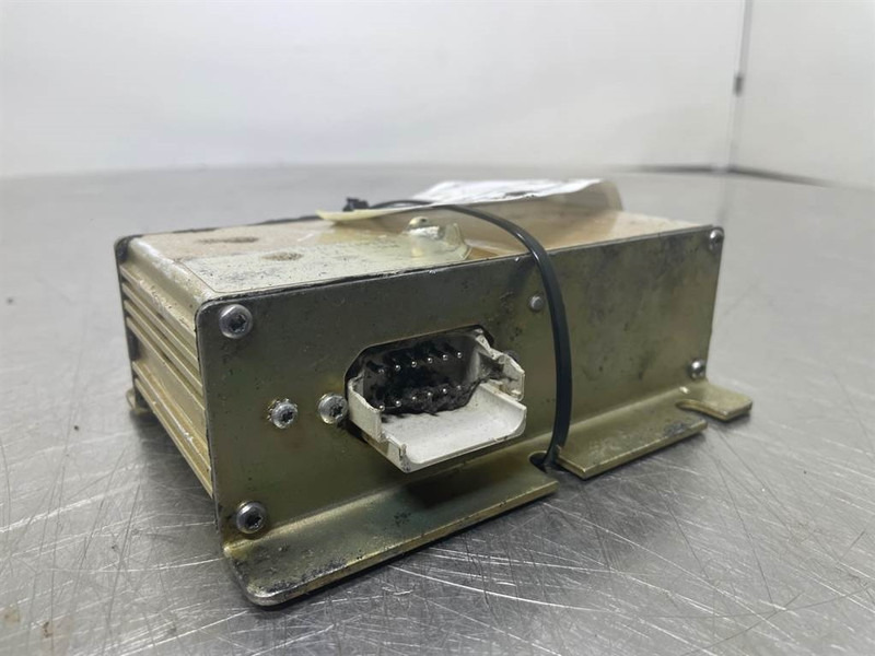 New Holland W110C-CNH 8603171-ECU/Control box/Steuermodul - Elektrisüsteem - Ehitusmasinad: pilt 2 New Holland W110C-CNH 8603171-ECU/Control box/Steuermodul - Elektrisüsteem - Ehitusmasinad: pilt 2