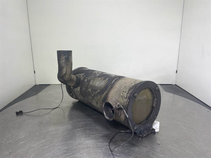 New Holland W110C - Exhaust/Auspuff/Uitlaat - Mootor - Ehitusmasinad: pilt 4 New Holland W110C - Exhaust/Auspuff/Uitlaat - Mootor - Ehitusmasinad: pilt 4