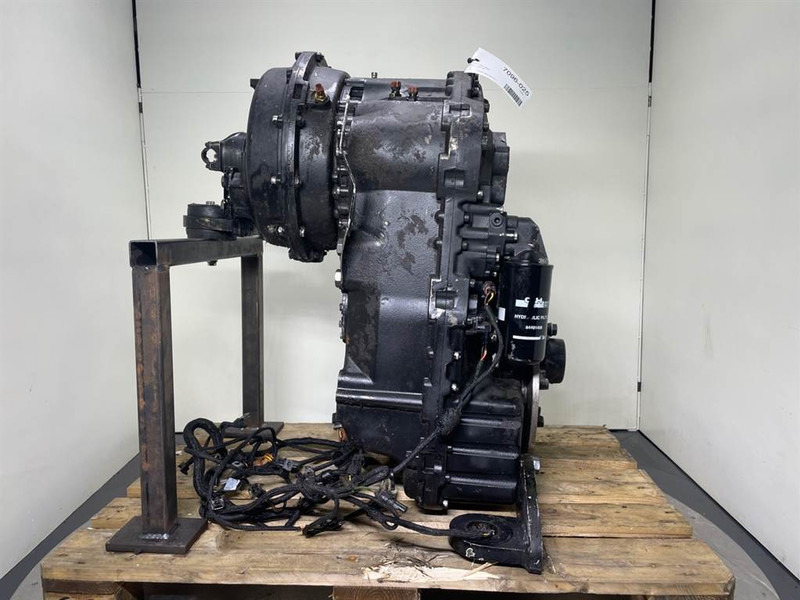 New Holland W110C-ZF 4WG-130-Transmission/Getriebe - Käigukast - Ehitusmasinad: pilt 3 New Holland W110C-ZF 4WG-130-Transmission/Getriebe - Käigukast - Ehitusmasinad: pilt 3