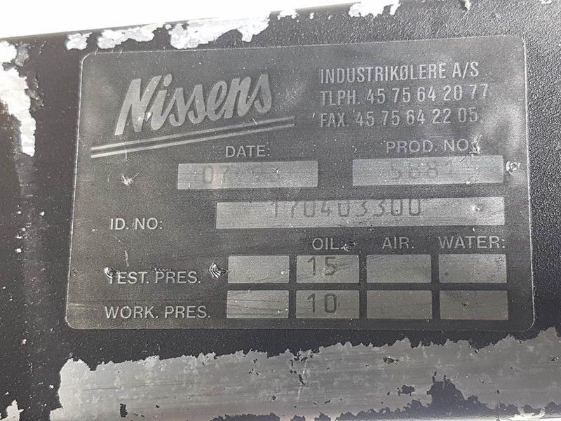 Nissens 170403300 - Oil Cooler/Kühler/Koeler - Mootor ja varuosad - Ehitusmasinad: pilt 4 Nissens 170403300 - Oil Cooler/Kühler/Koeler - Mootor ja varuosad - Ehitusmasinad: pilt 4