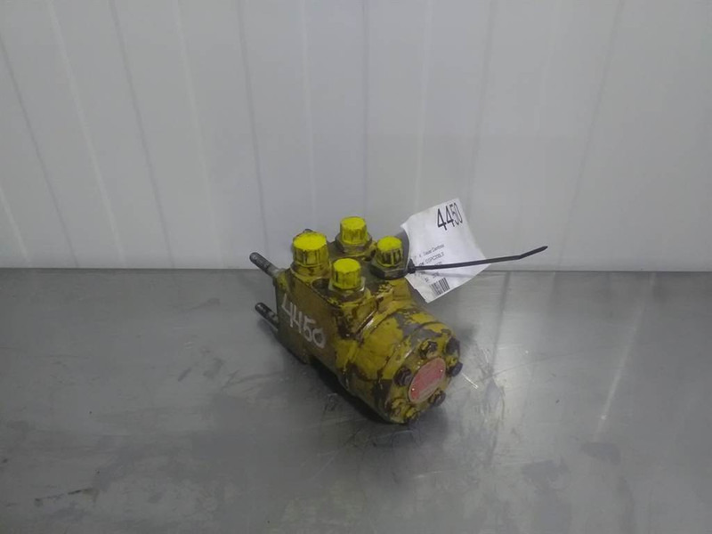 O & K L6-Sauer Danfoss OSPC200LS-150-8270-Steering unit - Hüdraulika - Ehitusmasinad: pilt 1 O & K L6-Sauer Danfoss OSPC200LS-150-8270-Steering unit - Hüdraulika - Ehitusmasinad: pilt 1