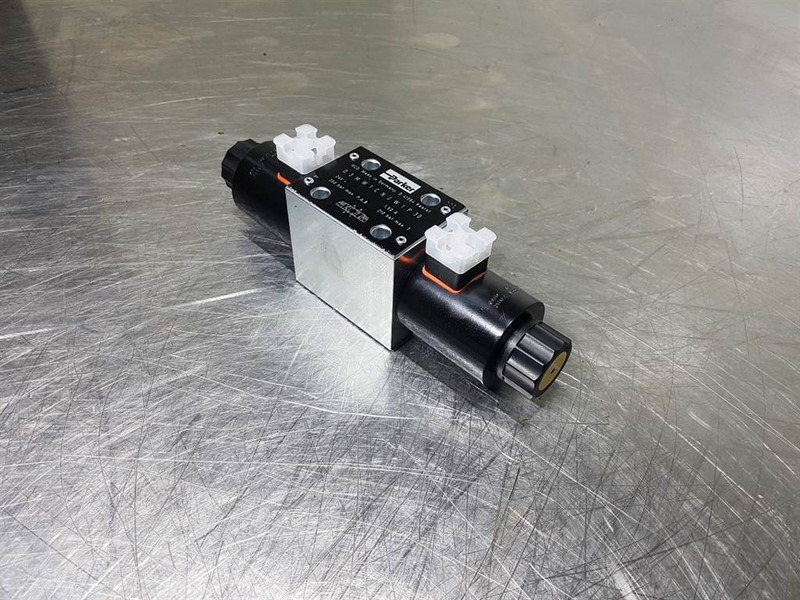 Parker D3MW001CNJW1P-Valve/Ventile/Ventiel - Hüdraulika: pilt 1 Parker D3MW001CNJW1P-Valve/Ventile/Ventiel - Hüdraulika: pilt 1