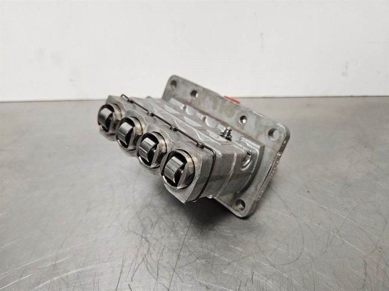 Perkins 700 - Fuel pump/Kraftstoffpumpe/Brandstofpomp - Mootor - Ehitusmasinad: pilt 5 Perkins 700 - Fuel pump/Kraftstoffpumpe/Brandstofpomp - Mootor - Ehitusmasinad: pilt 5