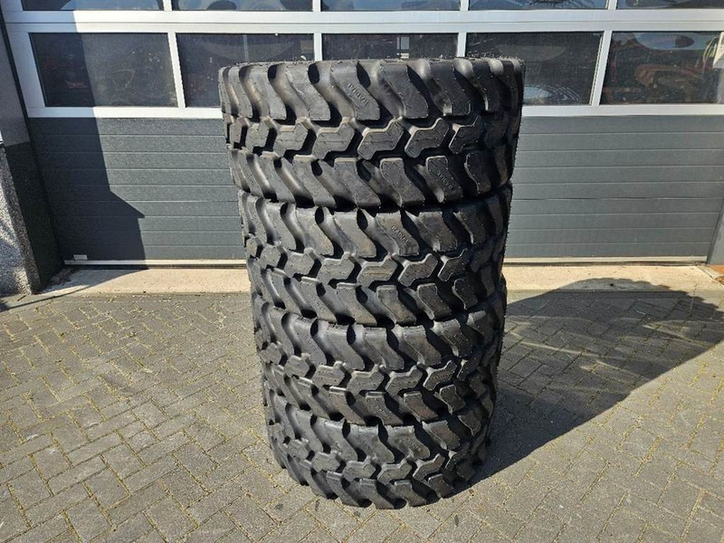 SWT 405/70R20 (16.0/70R20) *NEW* - Tire/Reifen/Band - Rehvid ja veljed - Ehitusmasinad: pilt 2 SWT 405/70R20 (16.0/70R20) *NEW* - Tire/Reifen/Band - Rehvid ja veljed - Ehitusmasinad: pilt 2