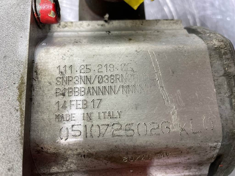 Sauer Danfoss SNP3NN/038RN06D-Gearpump/Zahnradpumpe/Tandwielpomp - Hüdraulika - Ehitusmasinad: pilt 5 Sauer Danfoss SNP3NN/038RN06D-Gearpump/Zahnradpumpe/Tandwielpomp - Hüdraulika - Ehitusmasinad: pilt 5