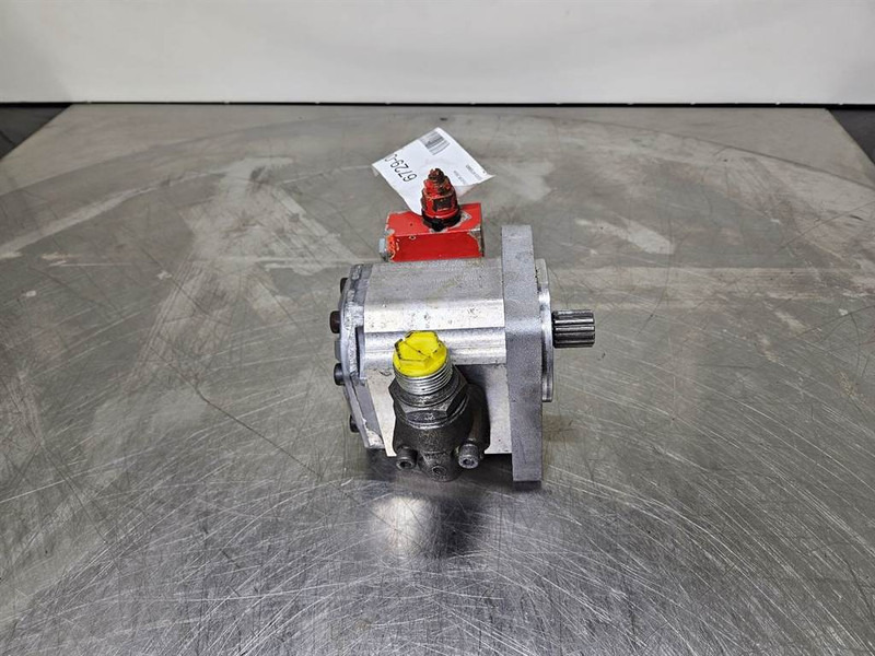 Sauer Danfoss SNP3NN/038RN06D-Gearpump/Zahnradpumpe/Tandwielpomp - Hüdraulika - Ehitusmasinad: pilt 2 Sauer Danfoss SNP3NN/038RN06D-Gearpump/Zahnradpumpe/Tandwielpomp - Hüdraulika - Ehitusmasinad: pilt 2