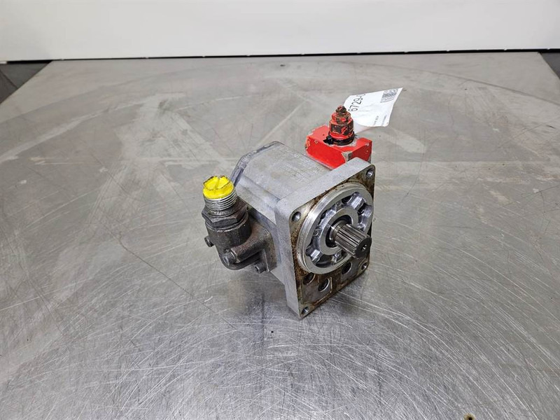 Sauer Danfoss SNP3NN/038RN06D-Gearpump/Zahnradpumpe/Tandwielpomp - Hüdraulika - Ehitusmasinad: pilt 1 Sauer Danfoss SNP3NN/038RN06D-Gearpump/Zahnradpumpe/Tandwielpomp - Hüdraulika - Ehitusmasinad: pilt 1